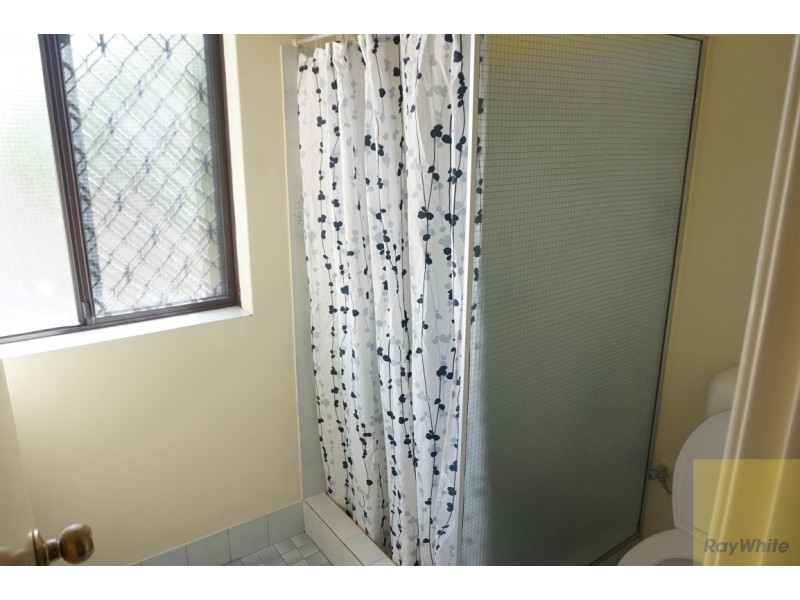 9 Seville Drive, Seville Grove WA 6112