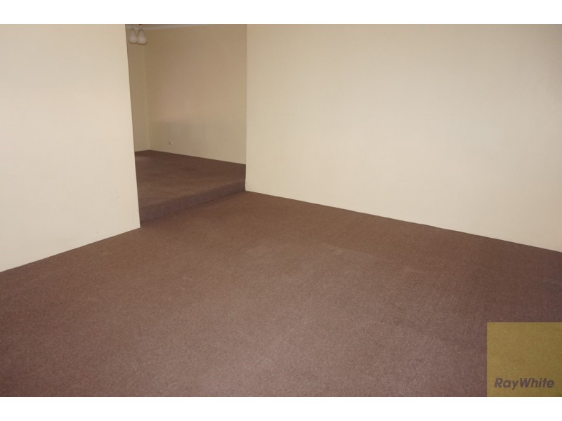 9 Seville Drive, Seville Grove WA 6112