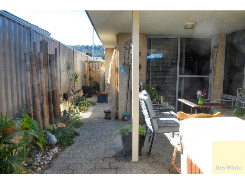 4 Podger Way, Brookdale WA 6112