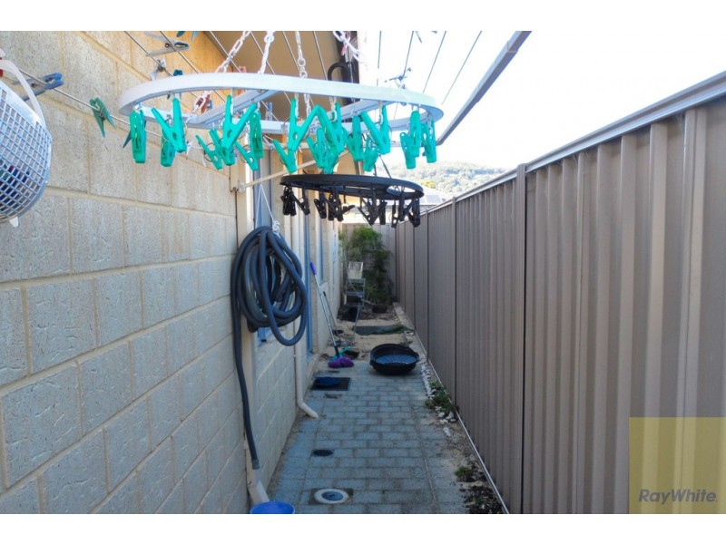 4 Podger Way, Brookdale WA 6112