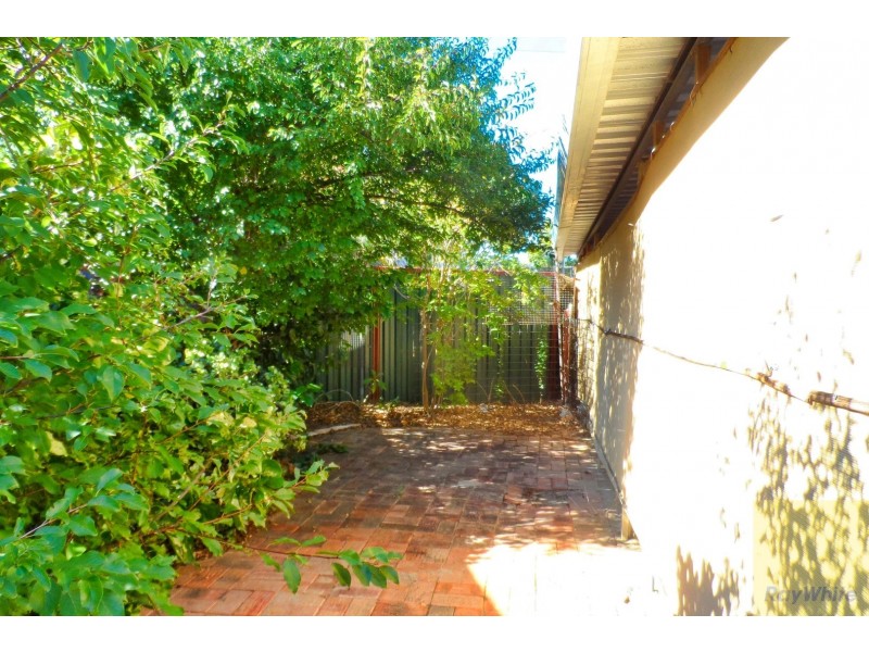 37 Townley Street, Armadale WA 6112