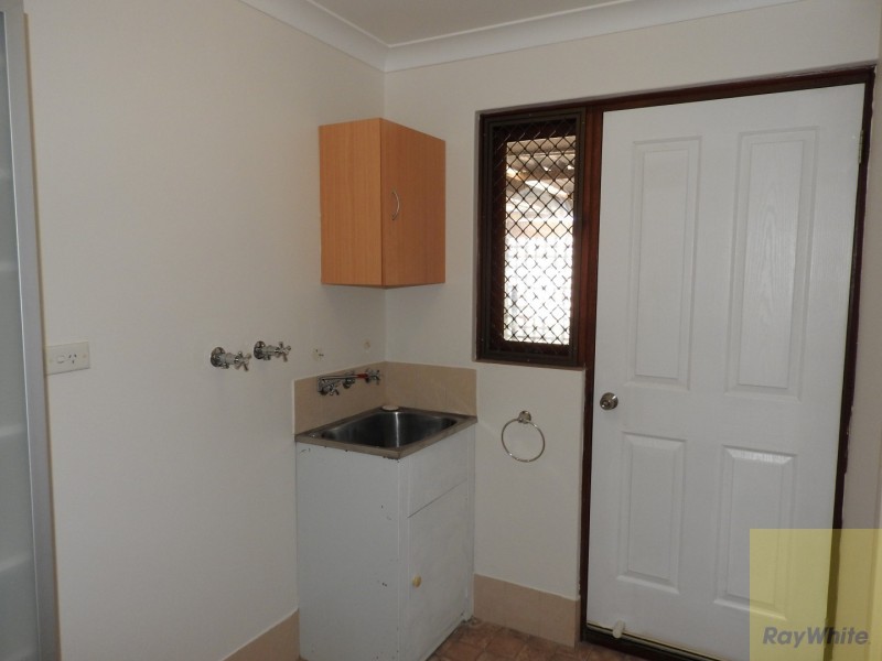 22 Seville Drive, Seville Grove WA 6112