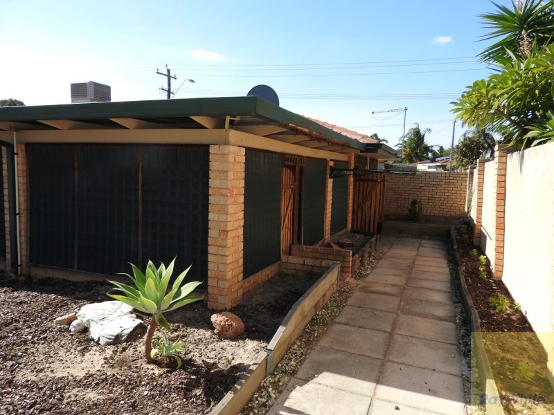 22 Seville Drive, Seville Grove WA 6112