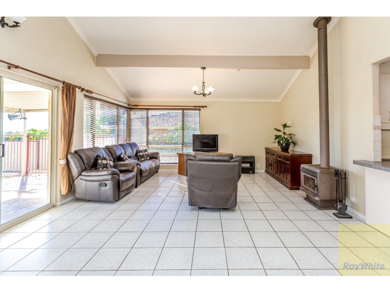 72 Derry Avenue, Mount Nasura WA 6112