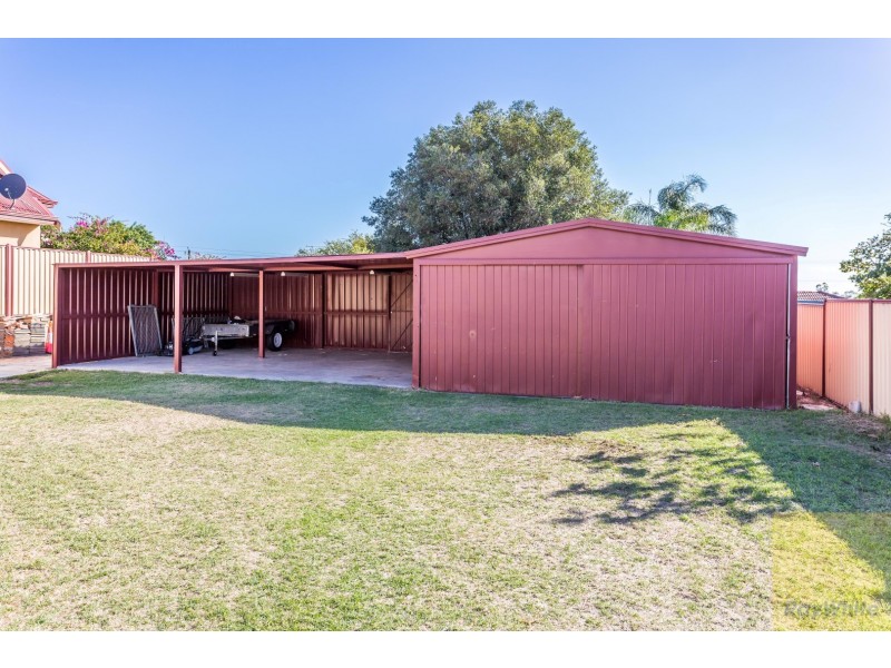 72 Derry Avenue, Mount Nasura WA 6112