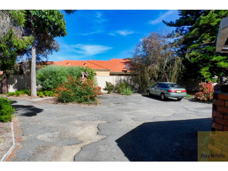 27C Robin Hood Avenue, Armadale WA 6112