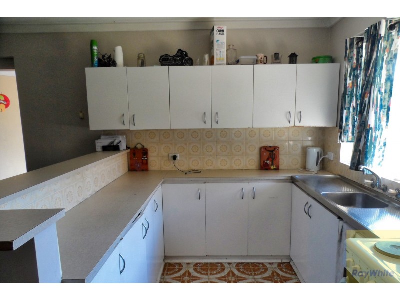 27C Robin Hood Avenue, Armadale WA 6112