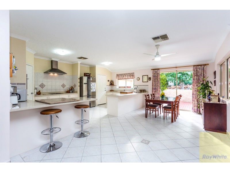9 Roberta Rise, Mount Nasura WA 6112