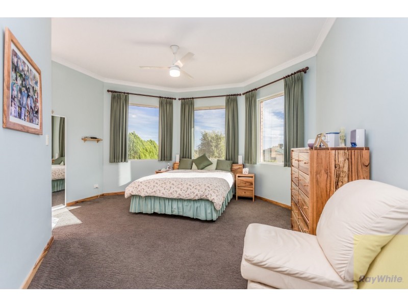 9 Roberta Rise, Mount Nasura WA 6112