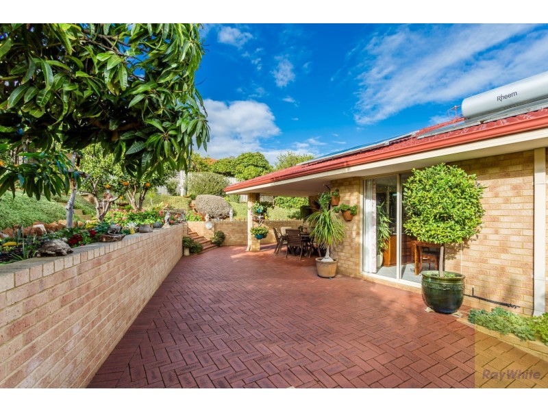 9 Roberta Rise, Mount Nasura WA 6112