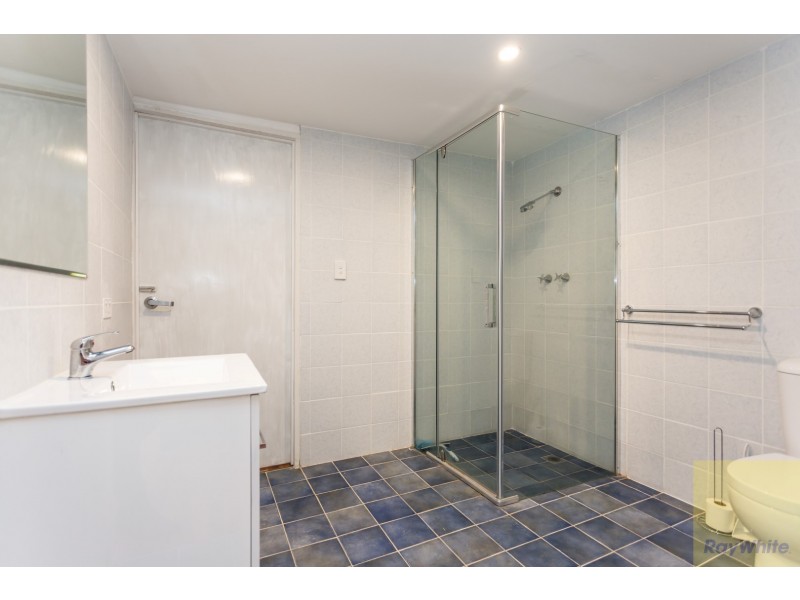 6 Kari Court, Camillo WA 6111
