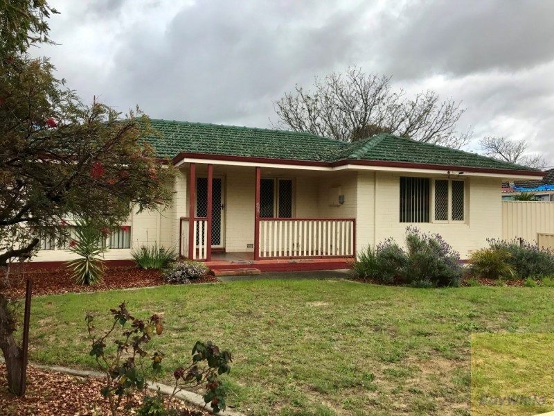 13 Blantyre Way, Kelmscott WA 6111