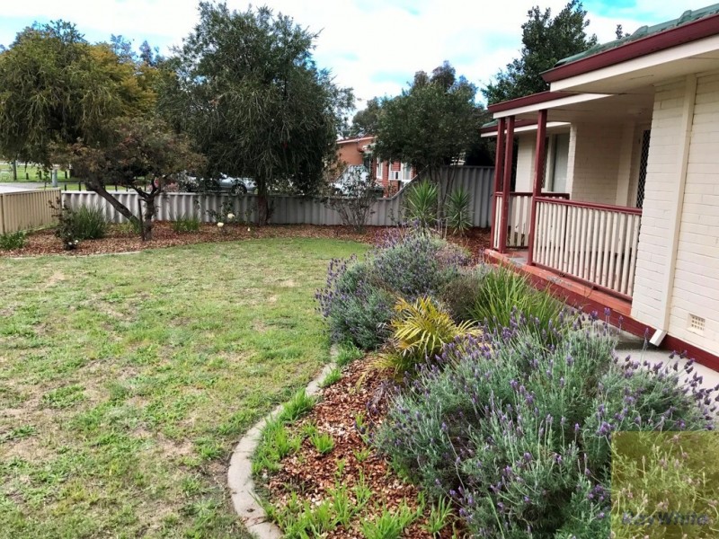 13 Blantyre Way, Kelmscott WA 6111