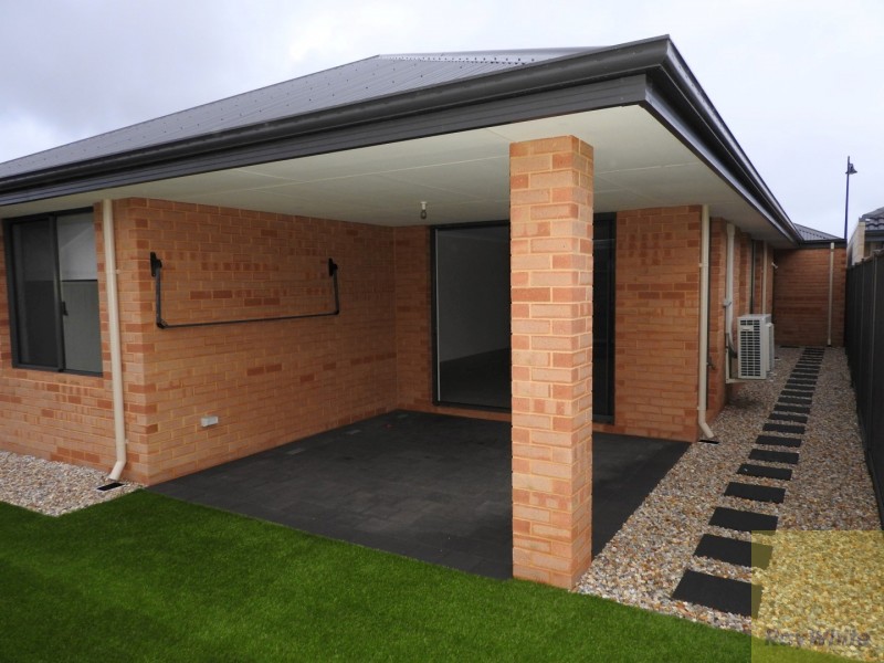 4 Dulcie Lane, Baldivis WA 6171