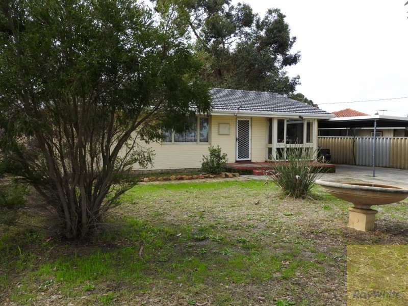 157 Third Avenue, Kelmscott WA 6111