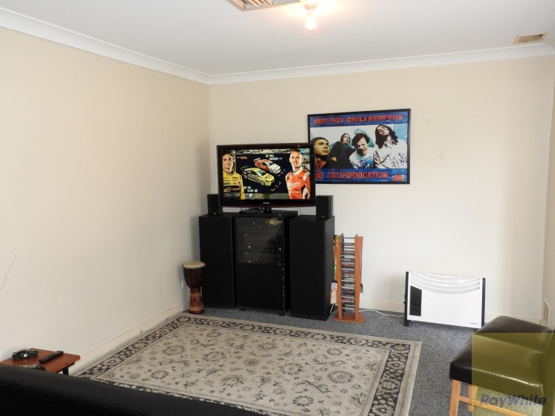 157 Third Avenue, Kelmscott WA 6111