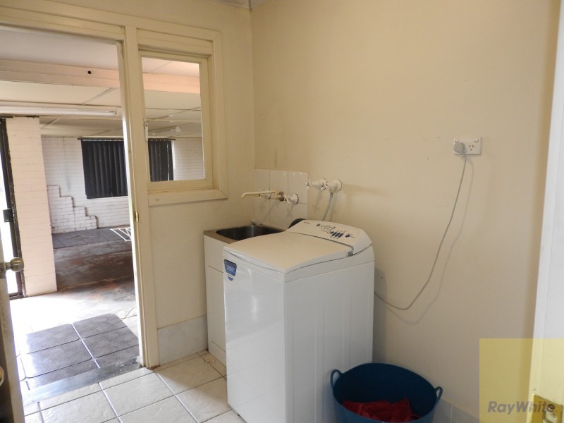 157 Third Avenue, Kelmscott WA 6111