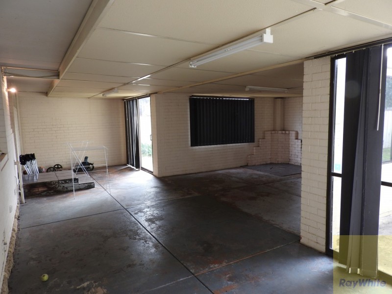 157 Third Avenue, Kelmscott WA 6111