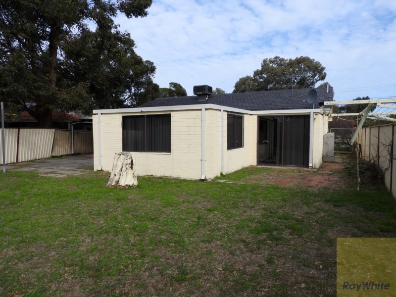 157 Third Avenue, Kelmscott WA 6111