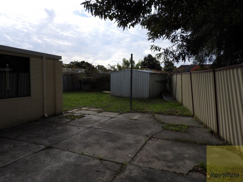 157 Third Avenue, Kelmscott WA 6111