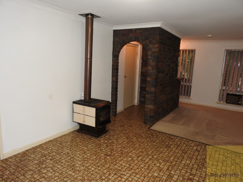 22 Dollis Way, Camillo WA 6111