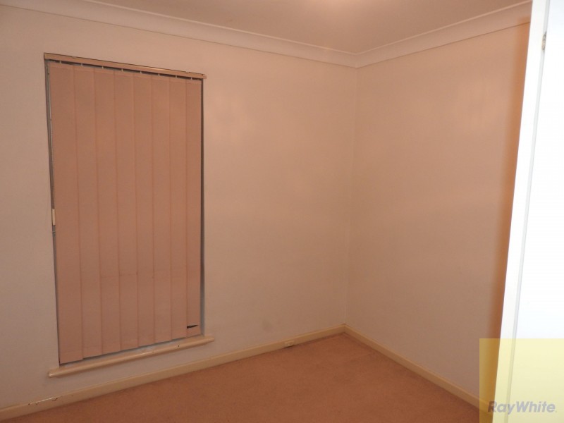 22 Dollis Way, Camillo WA 6111