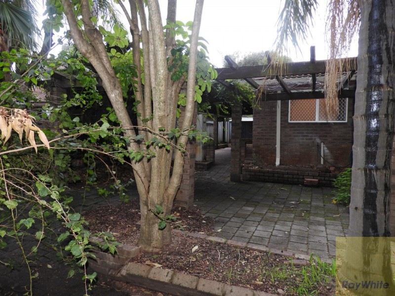 22 Dollis Way, Camillo WA 6111