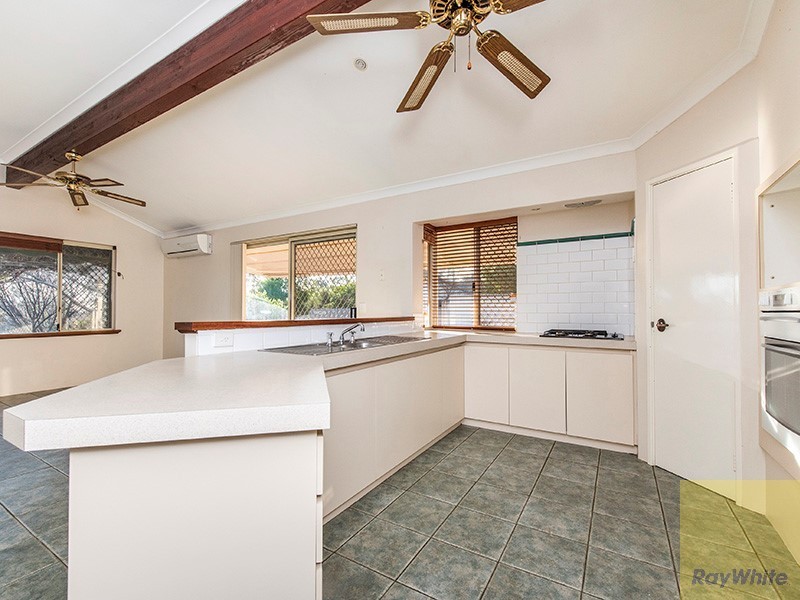 8 Bradshaw Road, Byford WA 6122