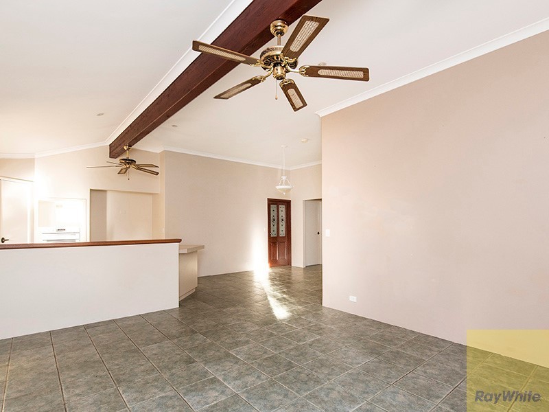 8 Bradshaw Road, Byford WA 6122