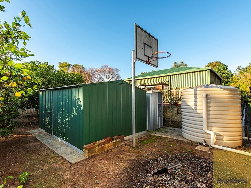 8 Bradshaw Road, Byford WA 6122