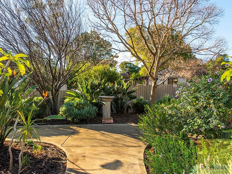 8 Bradshaw Road, Byford WA 6122