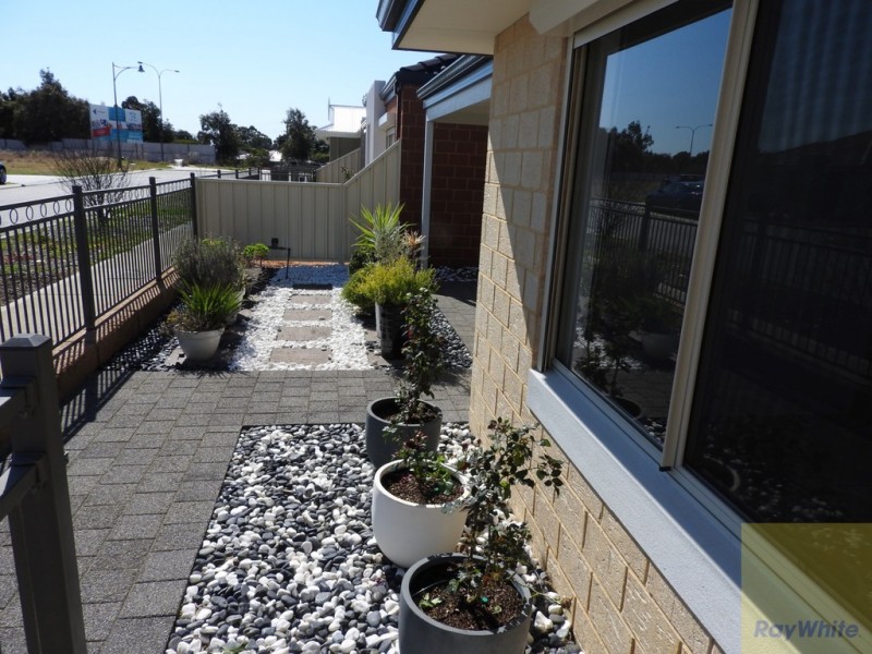 11 Xanthium Circle, Seville Grove WA 6112