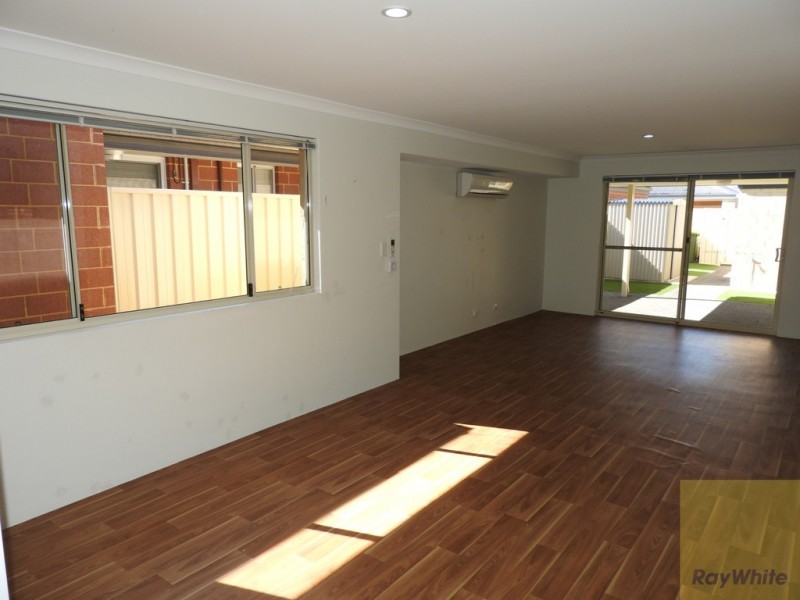 11 Xanthium Circle, Seville Grove WA 6112