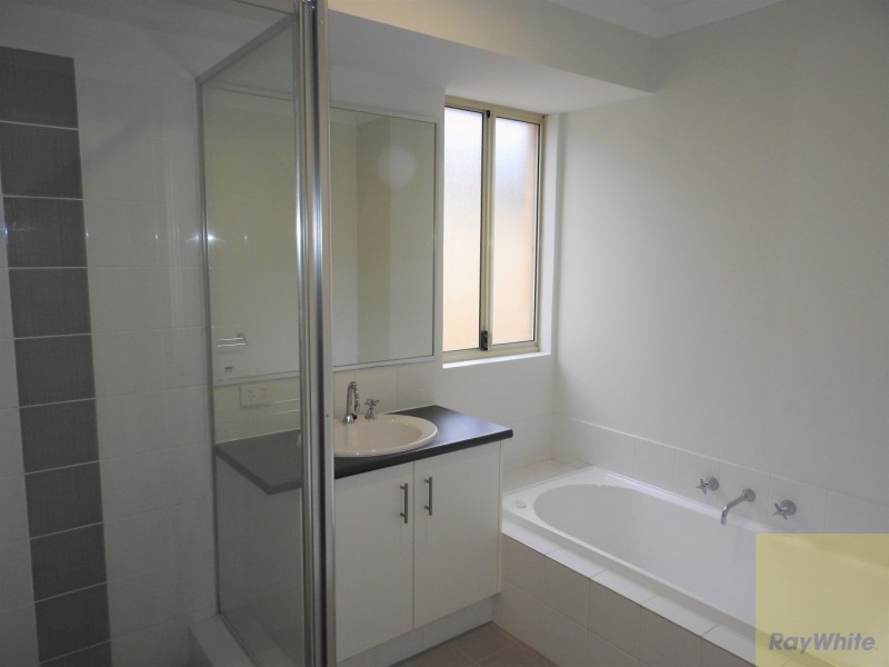 11 Xanthium Circle, Seville Grove WA 6112