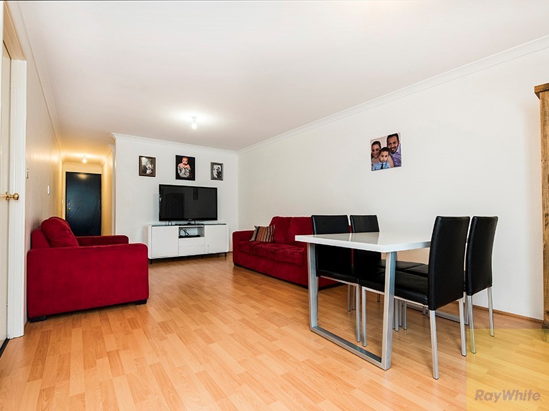 2 Ullapool Place, Seville Grove WA 6112