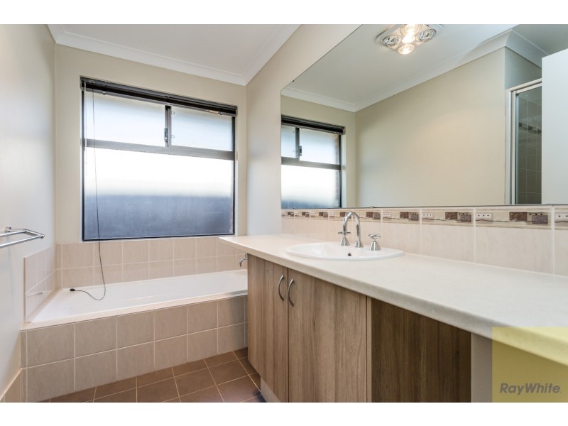 21 Padra Turn, Byford WA 6122