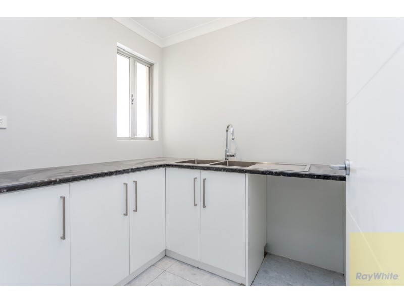 1 Flindell Way, Piara Waters WA 6112