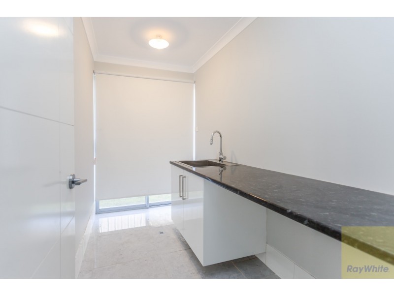 1 Flindell Way, Piara Waters WA 6112