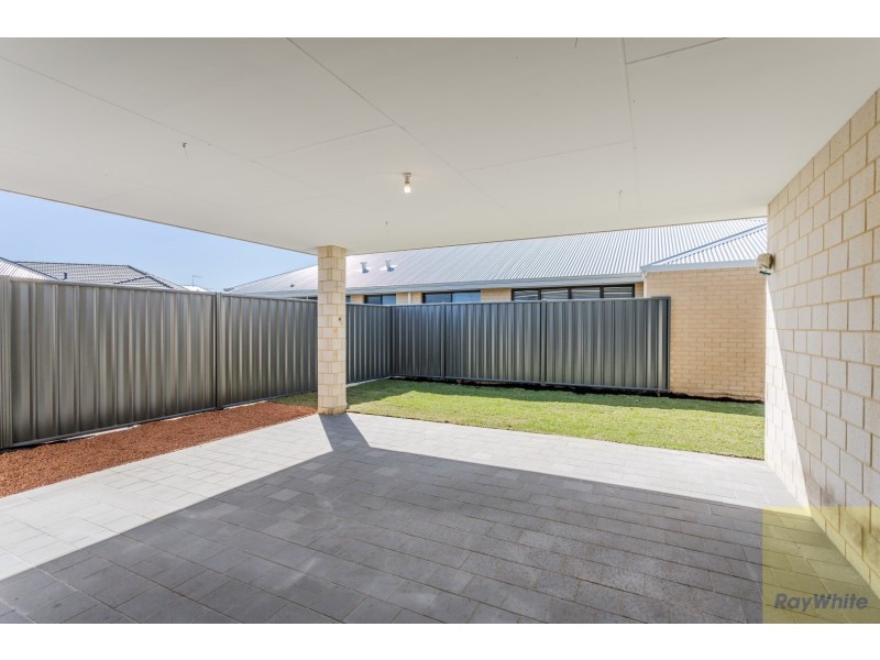 1 Flindell Way, Piara Waters WA 6112