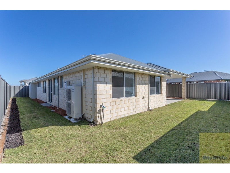 1 Flindell Way, Piara Waters WA 6112