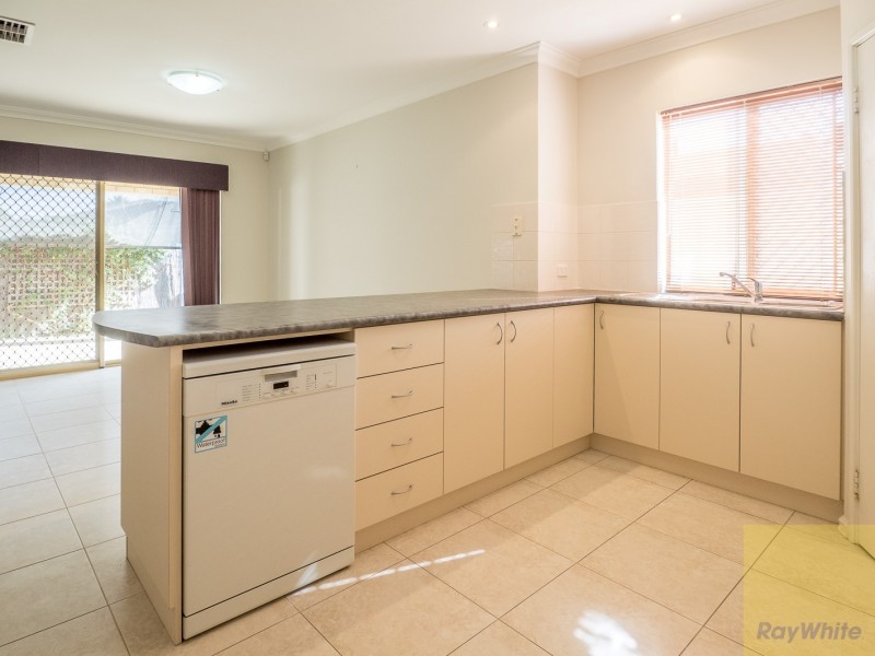 42 Tomah Road, Armadale WA 6112