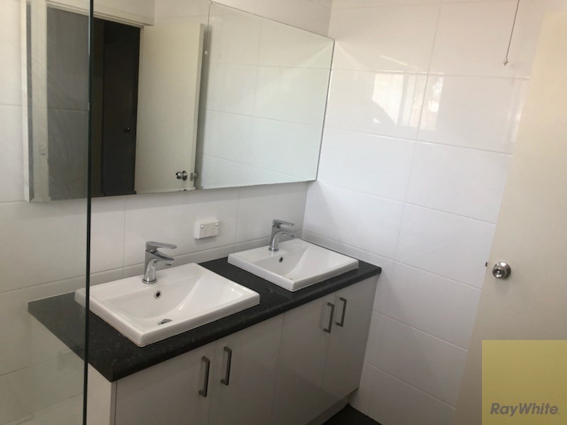 56 Lowanna Way, Armadale WA 6112