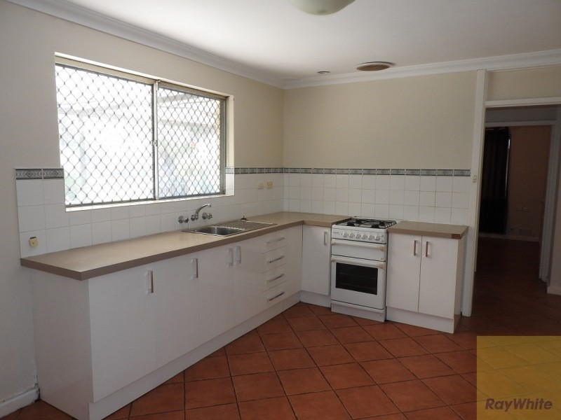 32 O’Sullivan Drive, Camillo WA 6111