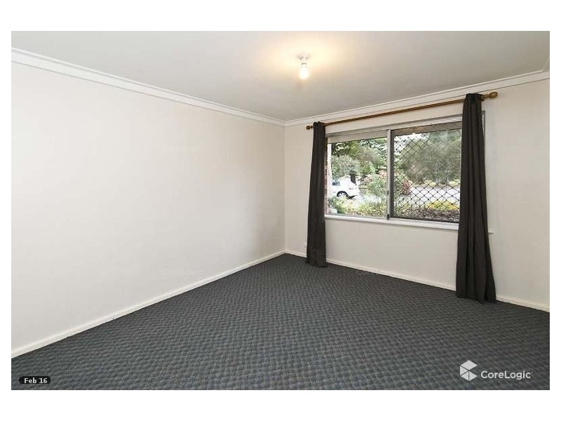 27d Robin Hood Avenue, Armadale WA 6112