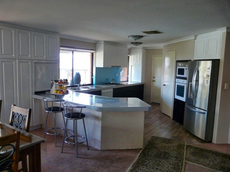 3077a Albany Highway, Armadale WA 6112