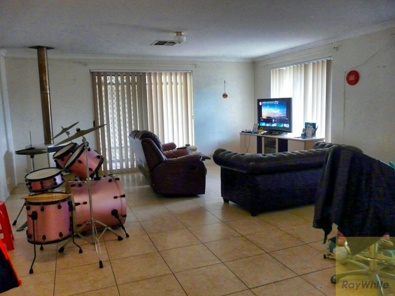 64 Bodicoat Drive, Brookdale WA 6112