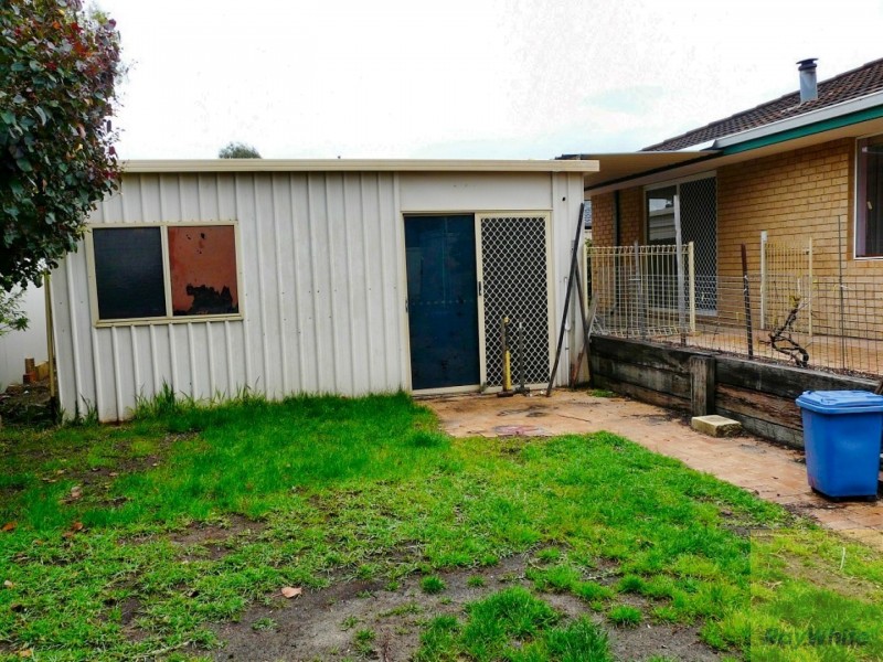 64 Bodicoat Drive, Brookdale WA 6112