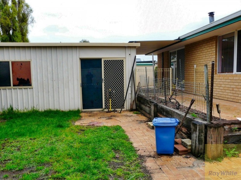 64 Bodicoat Drive, Brookdale WA 6112