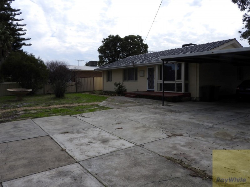 157 Third Avenue, Kelmscott WA 6111