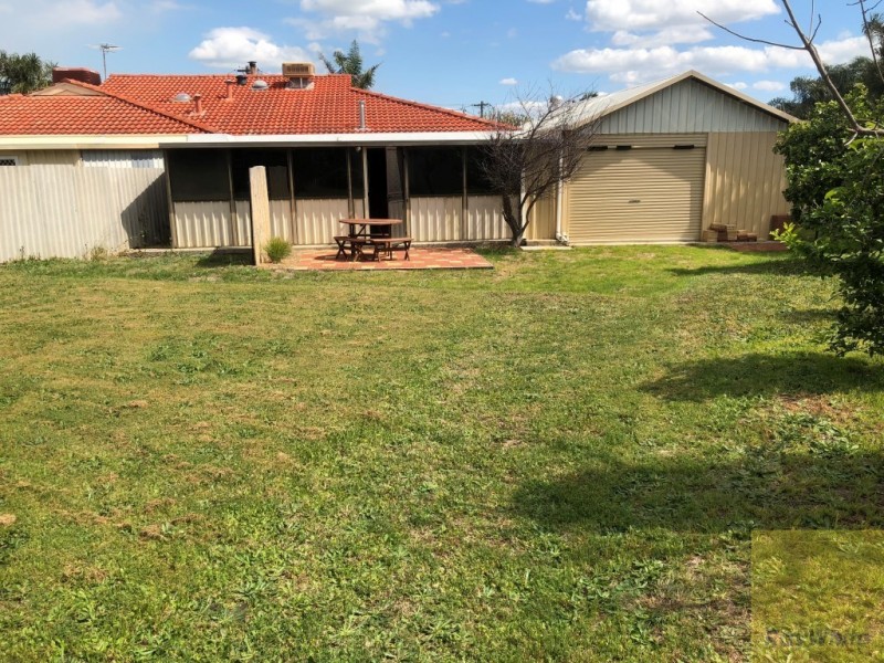 12b Briggs Place, Armadale WA 6112